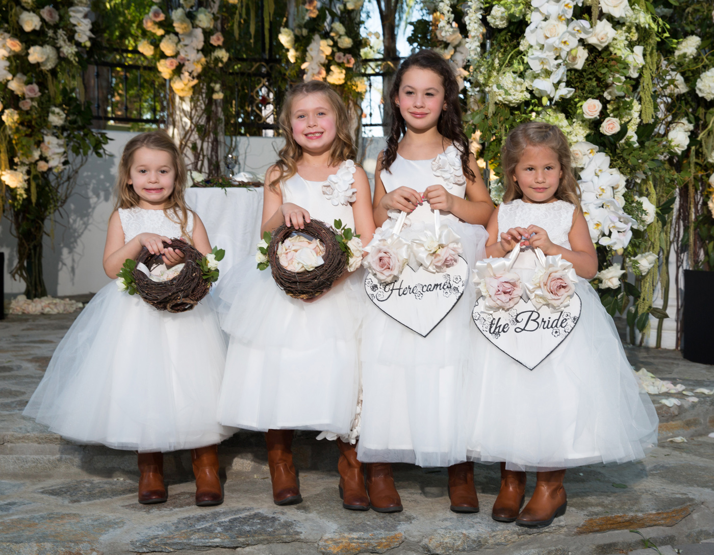 Children of honor advice for a stylish procession